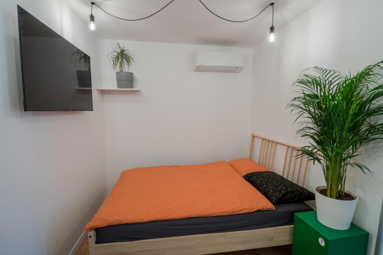 Pomodoro Rooms Загреб Экстерьер фото